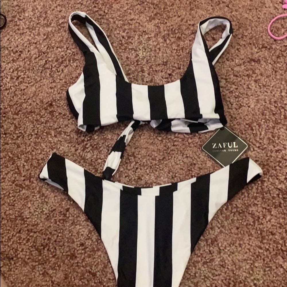 ZAFUL new with tags bikini